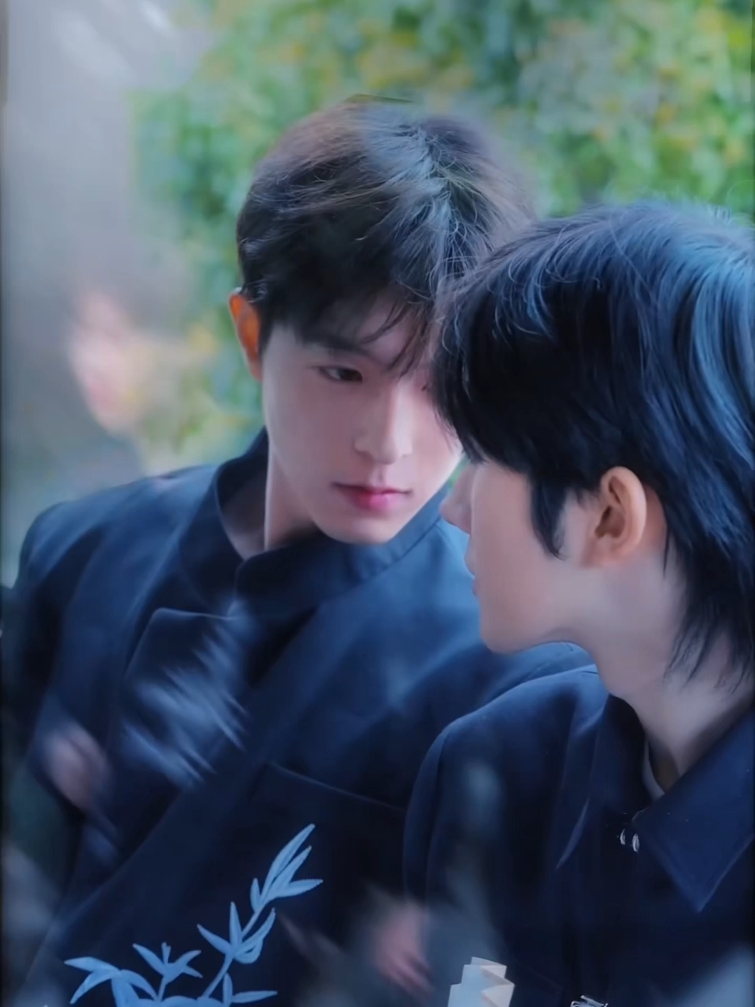 Do you think they can get pregnant during the olden times (we just know Hua Yong would find a way ngl) New episodes of Omegaverse #DesireTheSeries are available on #GagaOOLala!🤩 Where to watch? ✨𝙂𝙤 𝙩𝙤 𝙡𝙞𝙣𝙠 𝙞𝙣 𝙗𝙞𝙤✨ #BLSeries #BL #เรื่องนี้ต้องดู #Boyslove #Yaoi #垂涎Desire #ABODesire