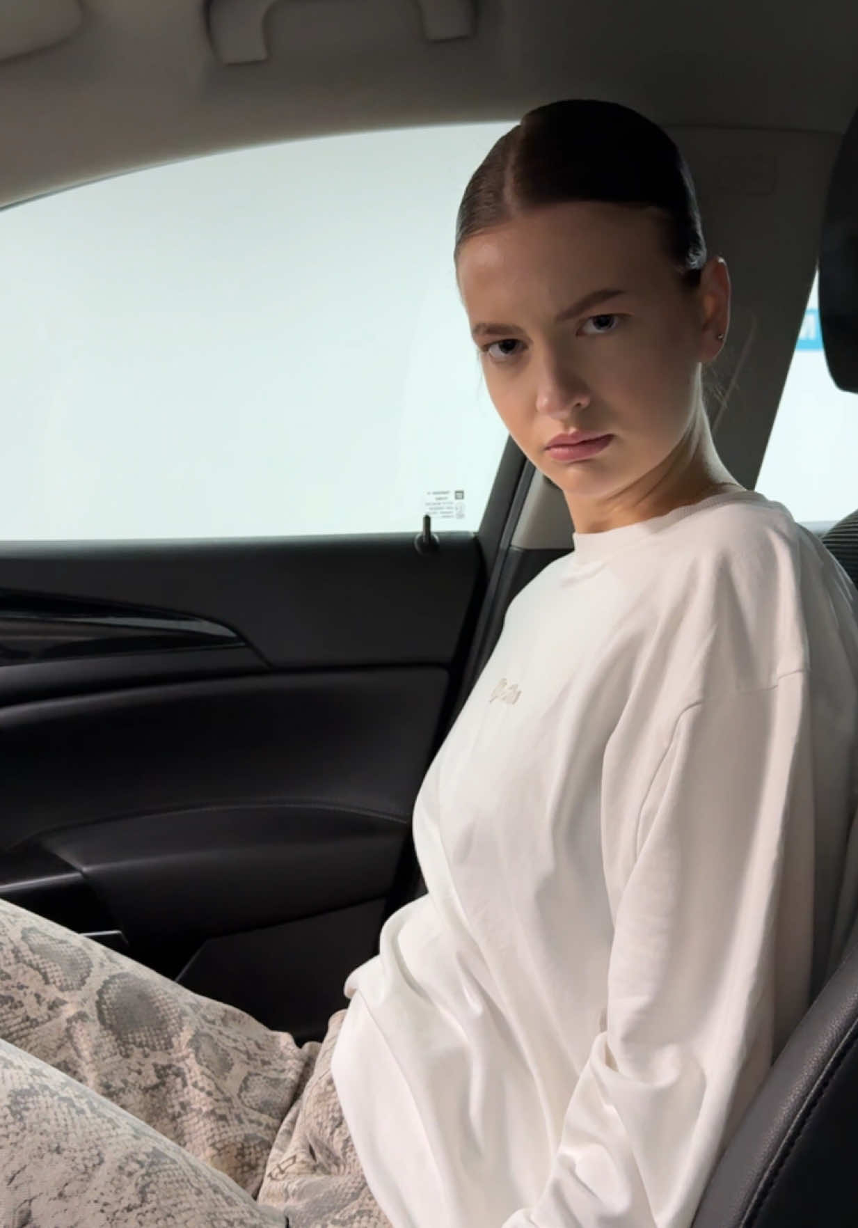 До встречи Е-MOBILITY –  крупнейшем автомобильном  салоне Беларуси💪🏼🚘 Более 300 машин в наличии📍Минск,  улица Ильянская, 3 #автоминск #купитьавторб #купитьавтомобильминск #купитьавтоминск #минск    