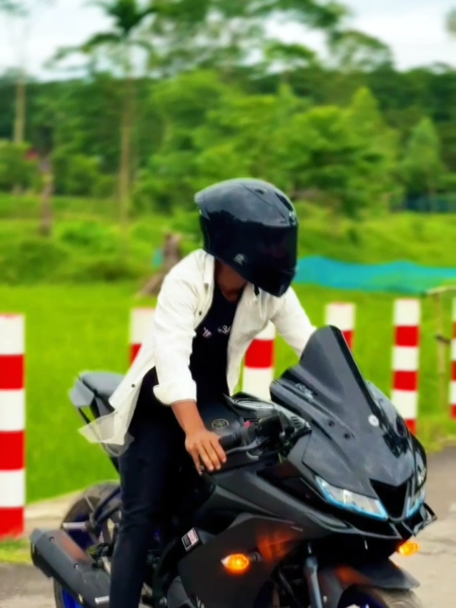 amio dekhte chai..!⚡🥱#vairal #foryou #tiktok #foryoupage❤️❤️ #emotional ##trending #fy #video #bd #bike 