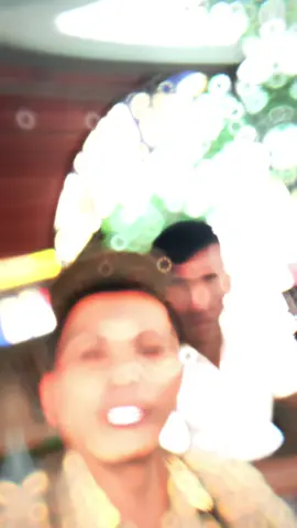 Hay lắm tía…!