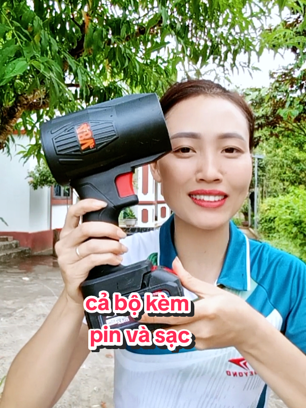 Trả lời @pheejhmoo.21 combo cả thân máy pin và sạc đầy đủ cho mọi người mà đang được trợ giá anh chị em mình muốn mua về sử dụng thì nhanh tay vào trong video của em nha  #maythoibuicamtay #thanmaythoiphanluc #maythoiphanluccongsuatlon #phamha2 