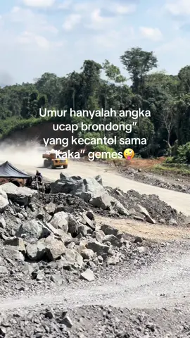 #stroytambang #tambanghitz #storytambangbatubara #tambangbatubarakalimantan #fyppppppppppppppppppppppp 