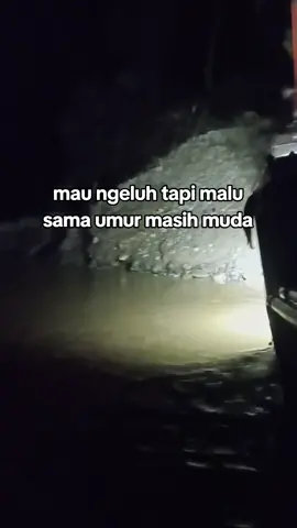 selagi bisa ratakan😁#fyp #story #anaktambang #operator_excavator  #operatormuda 