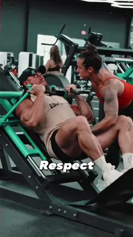 Gym help#respect #shortgirlproblems #gymfail #gymfear #newfearunlocked #legpress #shortboyproblems #usa 