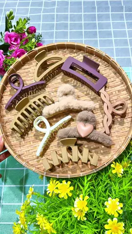 Set 9 cây kẹp tóc càng cua đủ kiểu chỉ 65k miễn ship##anlin210##keptoc##keptocxinh##keptochanquoc##keptoccangcua##keptocdep##antamvuisam##antammuasam 