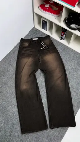 #baggyjeans #baggypants #pluviophile #streetwear #outfitideas 