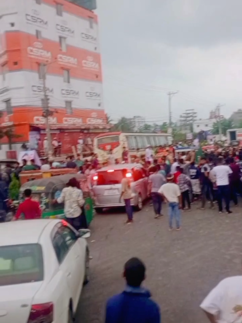 কিছু ভিডিওতে ক্যাপশন দেওয়া লাগে না এমনিতেই বোঝা যায় 🙂 #foryou #foryoupage #trending #fyp 