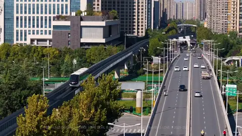 Аптапты жазда қарбаласқа толы Сиань, үлкен қалалардағы тіршіліктің ырғағы қандай? Бірге байқайық! Жаркое и оживленное лето в Сиане, каким бывает ритм жизни в мегаполисе? Посмотрим вместе! #Сиань#Қытай#СианьдағыЖаз#ҮлкенҚалаТіршілігі#ҚалаЫрғағы