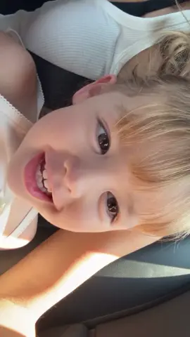 jangan lupa vote mayi sebagai gorgeous baby yaaa🤍#kamari #kamariskywassink #jennifercoppen #mamari #fypシ゚ 