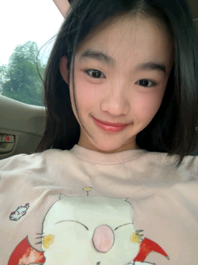 papp erinee hari inii 😍💐 ib: @Yanzn`Template  .  .  .  .  .  .  #jkt48 #jkt48newera #erinejkt48 #erine #catherinavallencia #fyp #fypシ 