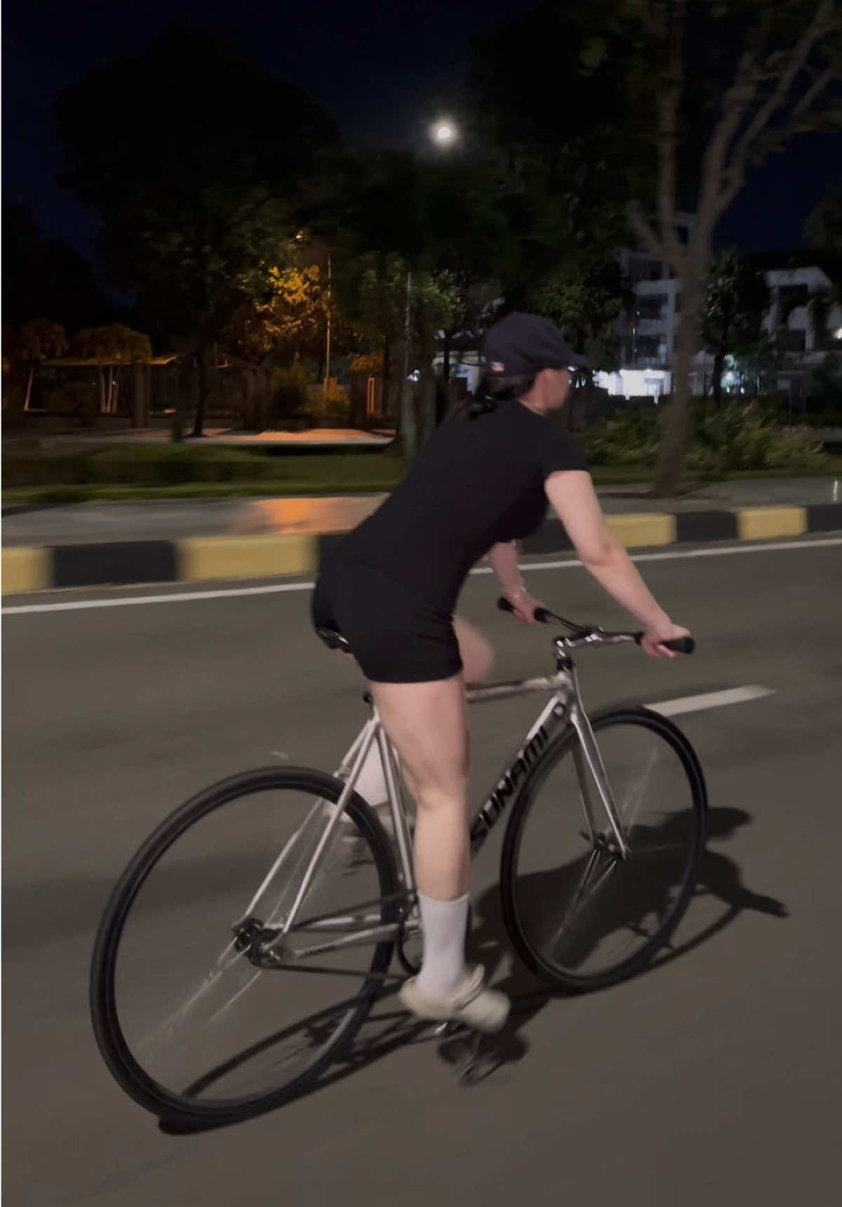 Ride ride #fixedgearphilippines #fixedgearvietnam #fg #fixedgear #xh #fyp #tmeocrew #xuhuong #abcxyz #viral #indonesia #philippines #tsunami #xhtiktok 