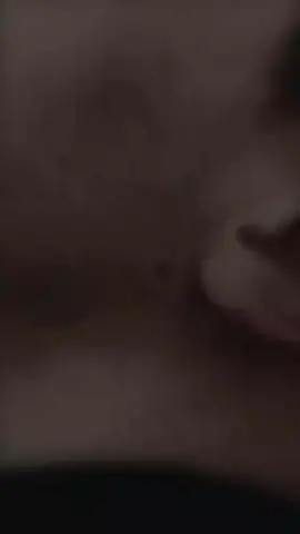 وجع القلب يبقى معنا حتى في النوم يرافقنا السهر ليلاً يزيد الألم ويجعل القلب يتألم أكثر في وجع القلب نجد الألم والشوق والحنين السهر هو رفيق الأحزان والآلام وجع القلب يبقى في الذاكرة ولا ينسى. #شعر_شعبي  #شعراء_الجنوب #استوريات   #مشاهداتي  #العماره_ميسان  #مشاهير_العراق  #استوريات_تصميمي  #استوريات_انستا_واتساب  #مقبرة_وادي_السلام_النجف  #مشاهير_تيك_توك_مشاهير_العرب  #العماره_ميسان_البصره_ذي_قار_بغداد  #مشاهير_تيك_توك_مشاهير_العرب🌺💜 