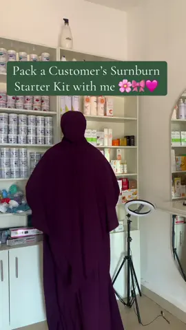 Kina da kunar rana (sunburn)? Ga yadda collagen ke taimakawa: amfani da Dr. Rashel Collagen Cleanser da Collagen Moisturizer haɗin da ya dace don kwantar da fata da gyara ta. Cleanser ɗin yana da laushi kuma yana taimakawa fata mai rauni ba tare da ya busar da ita ba. Moisturizer ɗin yana kulle danshi, yana taimakawa warkarwa, kuma yana ƙarfafa fata. Lokacin da aka haɗa su, suna taimakawa wajen farfaɗo da fata, rage ja, kuma su sa ta yi laushi da haske.  WhatsApp/call 09075683032 #arewa__tiktok #sokoto #kebbi #skincaretips #skincareasmr 