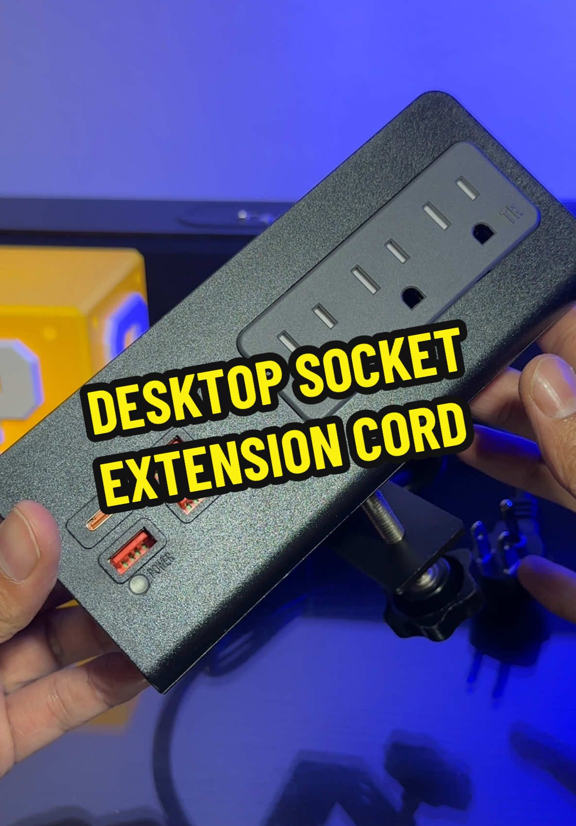 HEAVY DUTY DESK CLAMP POWER STRIP DESKTOP SOCKET EXTENSION CORD, 3 OUTLETS, 1 USB-C, 3 USB-A. ##extensioncord##heavydutyextensionsocket##extensionsocket##extensioncordwithusb##heavydutydesktopsocketextensioncord