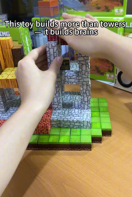 This toy builds more than towers — it builds brains!!🧲🧩🧩🎮🤩#Minecraft #magnetic #magneticblocks #buildingblocks #magneticbuildingblocks #magneticbuildingcubes #giftideas #tiktokshopbacktoschool #pcgaming 