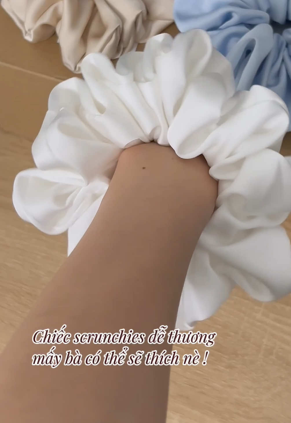 Scrunchies có thể mấy bà sẽ ư.ng nè #xuhuong #viral #foryou #sobetistudio #scrunchies #daybuoctoc 