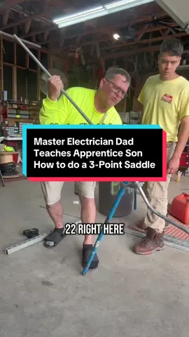 Master Electrician Dad Teaches Apprentice Son how to do a 3-Point Saddle on 1/2” EMT Conduit @Henelect #electrician #bluecollar #construction #electricalcontractor #trades #tradesman #hvac #plumbing #contractor #hendythesparky #trending 