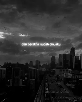 Curhatin semuanya disini yaa🥀 #liriklagu #foryou #fyp 