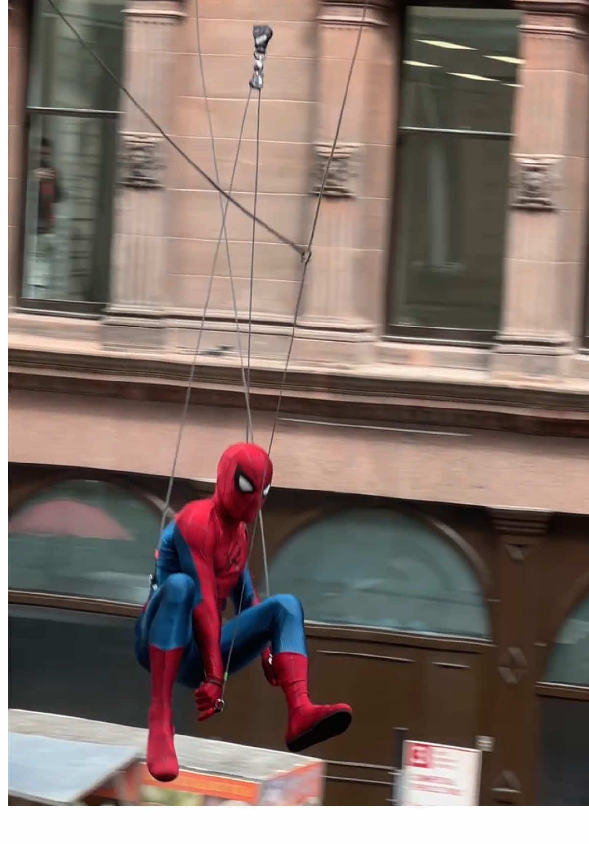What a great day to be in the office 😭 . . #spiderman #spiderman4 #spidermanbrandnewday #marvelmovies #glasgow #moviefilming #tomholland #spiderman4tomholland 