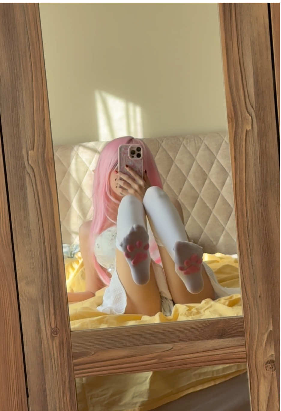 Beğenirsen hep buradayım ✨ #cosplay #cosplaygirl #cosplayanime #pinkhair #kesfetteyiz #elf 
