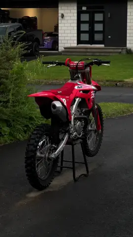 @pwrgraphics #gutsca #cobramoto #dirtbike #motocross #blowup #crf250r #fyp #trendin #viral #honda 