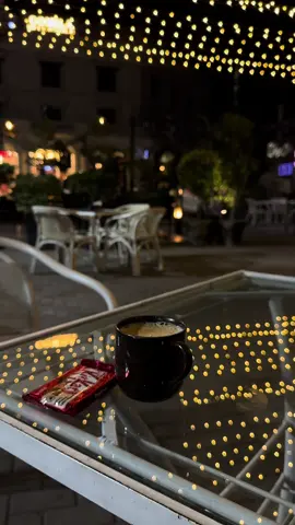 چاند سے کیا مقابلہ تیرا چاند تجھ جیسی آنکھیں کہاں سے لا یگا❤️🥀 . . . . . . . . . . . . . . . #tranding #foryoupage #tea #chai #coffee 