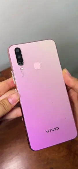 Halo guys! Cari HP handal dengan harga pas? VIVO Y17, pilihan tepercaya! ✨​ Kamera 13MP—foto jelas, hasil memukau, tanpa ragu posting! 📸​ Baterai 5000mAh, tahan sehari penuh—ga takut kehabisan daya! 🔋​ Spesifikasi solid, harga ramah dompet. VIVO quality, pasti puas!​ Klik link, bawa pulang sekarang—ga bakal nyesal!​ #VIVOY17 #HPTerpercaya #BateraiTahan #handphone 