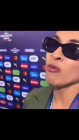 Alguém avisa a Marta. #marta #courtois🇧🇪 #goleiro #futebolbrasileiro #futebolmeme #fyp #foryoupage #viralvideo 