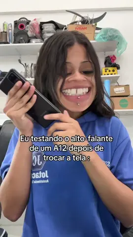 Só quem é técnico entende esse momento 🤣🔧 📱💥 Tela trocada ✔️ 🔊 Som testado (e consertado com carinho) ✔️ #TrocaDeTela #TesteDeSom #VidaDeTécnico #Assistência #SamsungA12 #SóOsFortesEntendem #TécnicoDeCelular #MemeDeTécnico #TechLife
