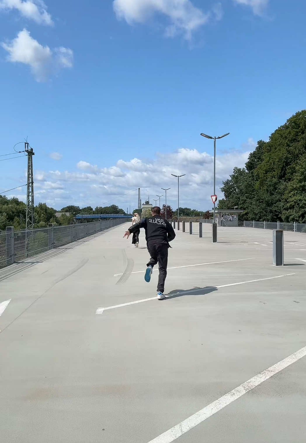 Das war doch knapp oder nicht?🥹 #couple #fouryou #comedy #couplegoals #comedyvideo 