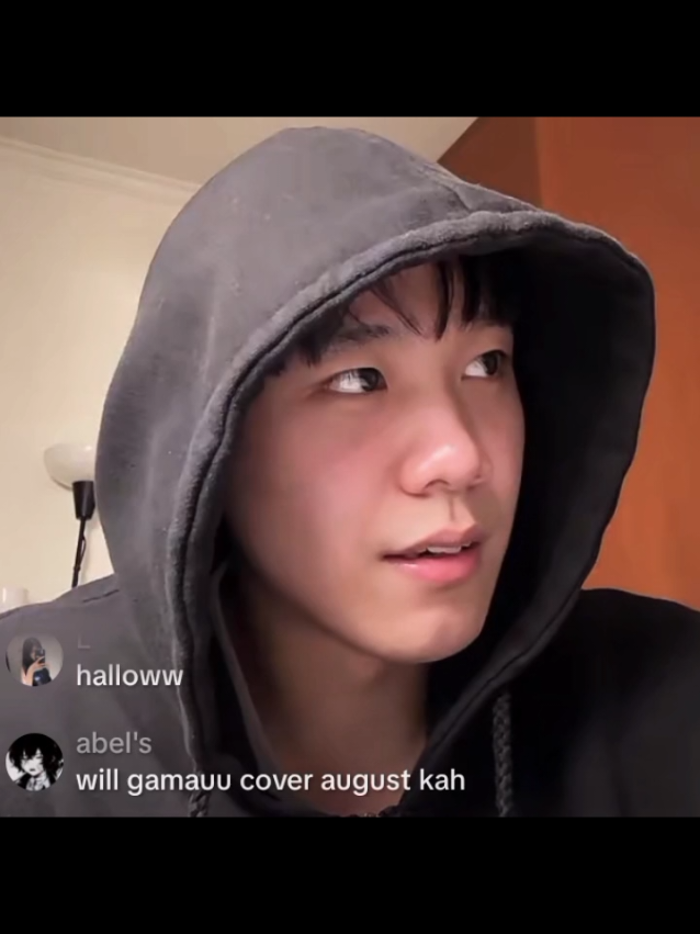 tersenyum seperti logo kumon 🙂 #williamzhang #william #uonly #4u #pericintaku #zivamagnolya 