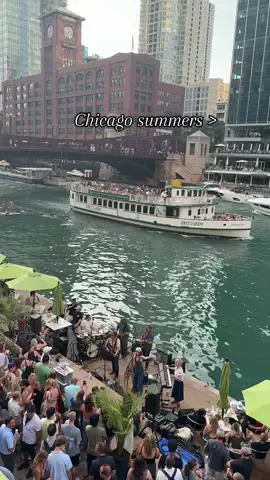 Your sign to visit Tiny Tap before summer ends #tinytap #chicagosummer #fypシ 