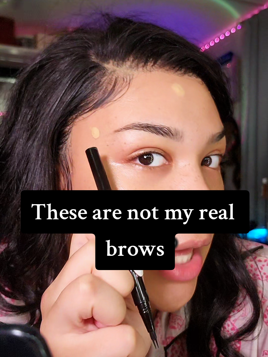 This eyebrow pin is amazing! #eyebrowpen #eyebrows #eyebrow #eyebrowtutorial #tiktokshopcreatorpicks 