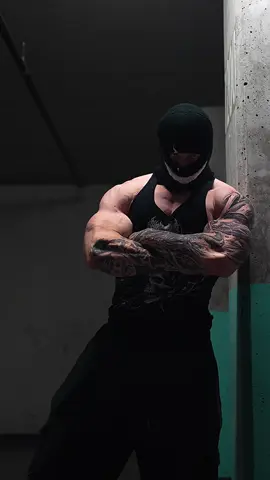 I WANT A FASTER CAR AND SO I GOT A FASTER CAR BECAUSE VROOOOM VROOOOOM .. #gym #motivation #gymvillain #gymaesthetic 