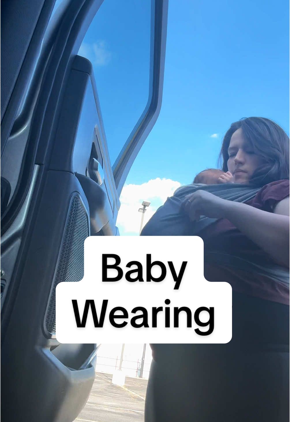 No more crazy long pieces of fabric to trip over 😆😵‍💫 @momcozy #momcozywrap #easywrapcarrier #babywearing #wrapcarriertutorial #momcozy #momcozymom #momcozylife