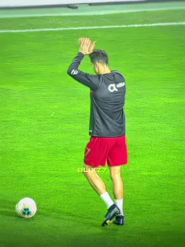 guess who’s back 😎 / 4k comps in bio 🔥 / #ronaldo #aftereffects #fyp #blowthisup? 