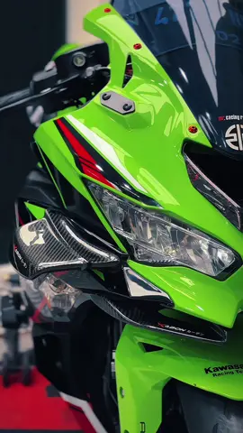 Kasih sinem dulu lah ya biar gak bosen 😎😎😎 #mrcacingracing #zx25r #zx25rr 