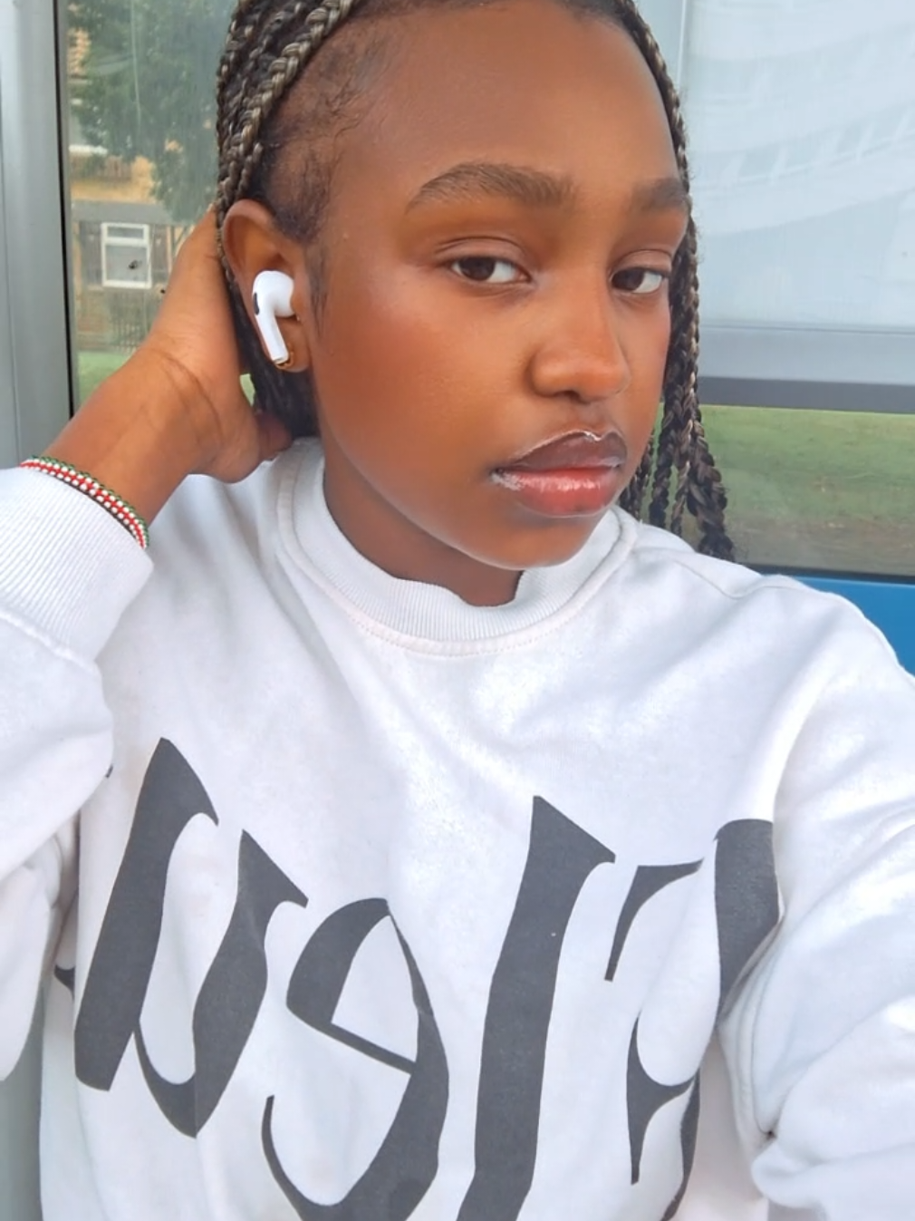 Enda uakilie izo nyimbo mbali na mimi😭#amanda #fyp #bongo 