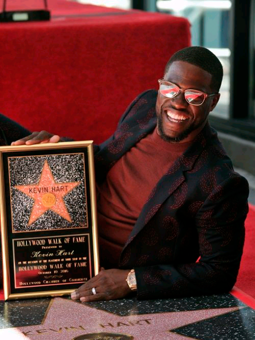 Sabias que Kevin hart era un umorista antes de ser quien es hoy? #SabiasQue  #kevinhart  #jumanji  #historia  #hollywood  #actor  #fyp 