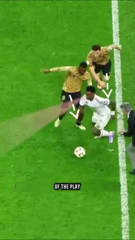 Unlocking Vinicius Jr.’s Football Brain 🧠 #viniciusjr #footballiq #realmadrid #ElClasico #football