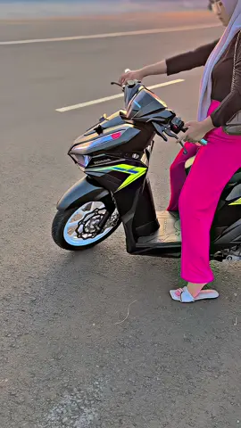 Manisnya😍🖤#vavarioan#varioireng#vario125#variomodifikasi 