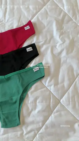 Girl this is your sign to change your old crusty underwear! 🫢 #underwear #womenunderwears #innerwear #womeninnerwears #seamlesspanty #cottonpanty #finetooph #finetoopanty #wafflepanty #sexypanty #womeninnerwears #tiktokhaul #tiktokfinds #tiktokbudol #musthave #bestpurchase #fyp #foryou #fypage #foryoupage #vshapedpanty #cotton 
