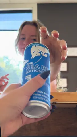 I love my job so much!🥰 #hairstylist #hair #hairlife #highlights #redbull 