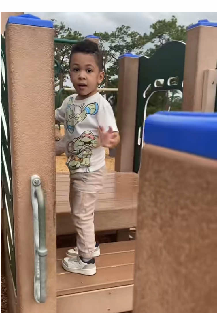 #mom #momlifebelike #toddlersoftiktok #toddlermom 