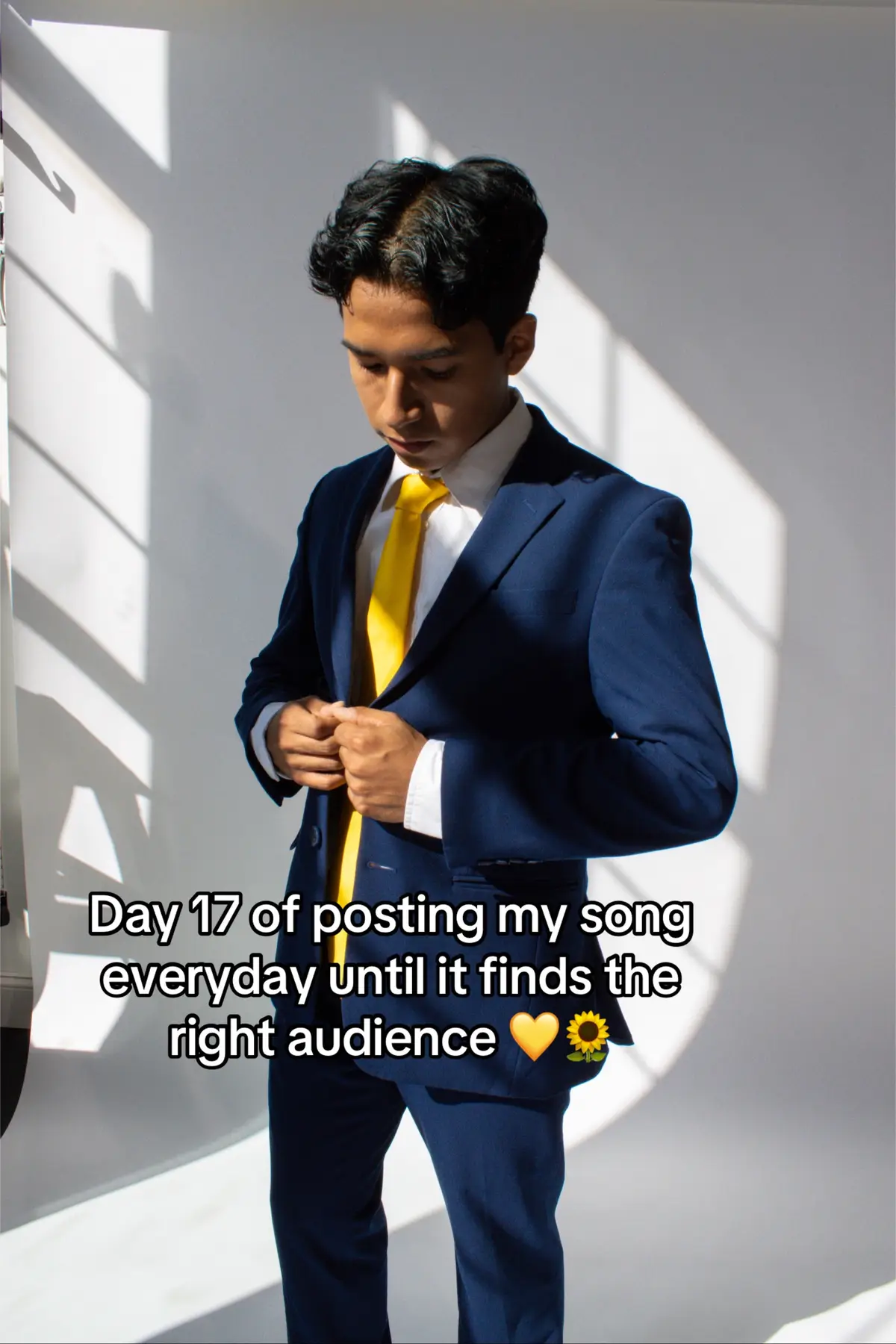 Before anyone asks yes I cut the yellow tie #independentartist #originalmusic #indiepop #indiepopmusic #altrnb 