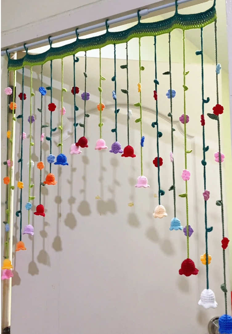 💐🌷 #curtain #flowers #crochetcurtain #ม่านดอกไม้ #ม่านไหมพรม #crochet #handmade #tiktok 