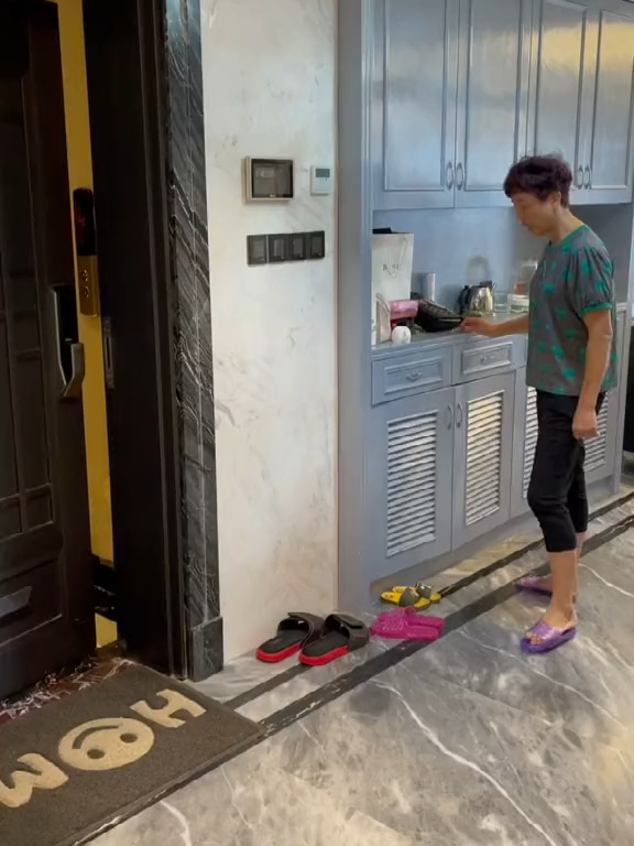 20210608-这以后肯定也是心肝宝贝疼孙子的奶奶😂带娃这件事交给妈妈放心#家庭日常 #familyvlog #泉州朴奈恩一家 #punaien #punaienshop