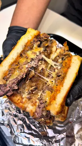At BRIM Burgers you can honestly find just about anything you’re craving! They have so many options, from burgers, to Sandos, to hot dogs, loaded fries and more!  @Brim @brimhammersmith  #fyppp #burger #sando #brimitup #brimyourday #brimiton #hotdogs #loadedfries #brownies #mocktail #beef #hala #londontiktok #halalfood #foodies 