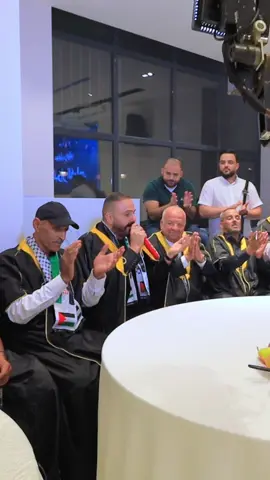 من الارشيف - بنت اتقدم لخطبتها عريسين ف لجأة ل ابوها يساعدها مين تختار؟ اسمع 🔥 - ابداع الفنان شادي البوريني 👏👏- من حفلة العريس محمد البزار  #شادي_البوريني #قصة #زوجين #خطب #عريس #عروس #الشعب_الصيني_ماله_حل😂😂 #حداية #مؤيد_البوريني #قاسم_النجار #صهيب_الجماعيني #شادي_البوريني🎤 