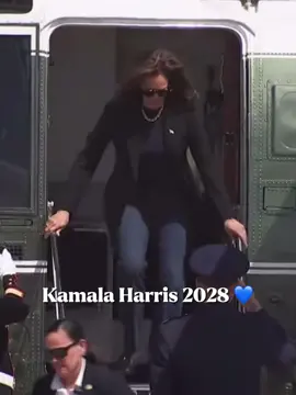Kamala Harris 2028 💙#kamalaharris #kamala #harris #vicepresidentkamalaharris #vicepresidentharris #vicepresidentoftheunitedstates #vicepresident #kamala2028 #harris2028 #kamalaharris2028 